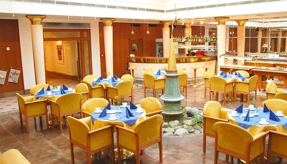 Galerie Royale Hotel Prague Exterior photo